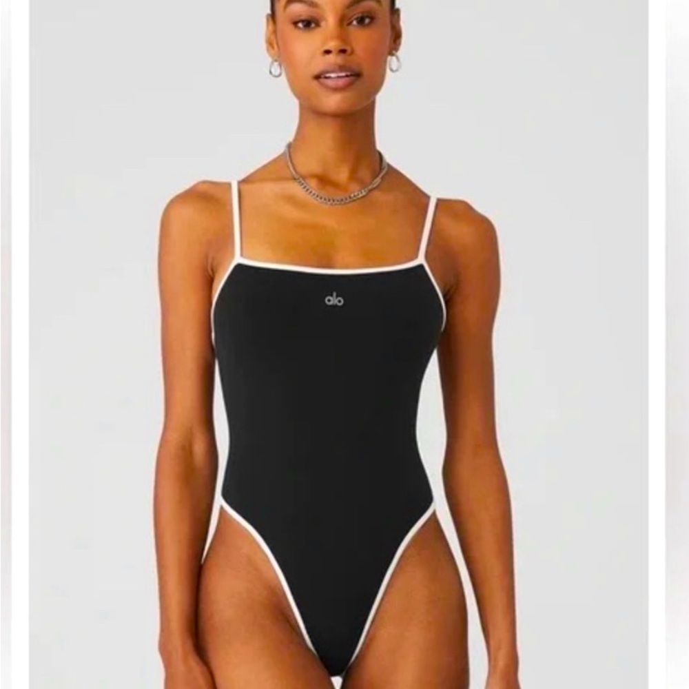 ALO yoga criss cross bodysuit